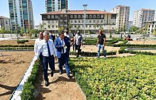 Yeşilyurt Belediyesi, kent estetiğine değer katıyor