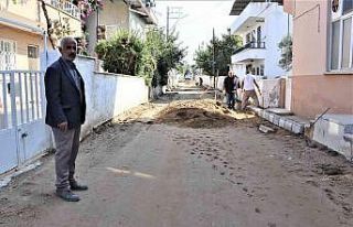 Yeşilyurt Mahallesi’nde yollar yenileniyor