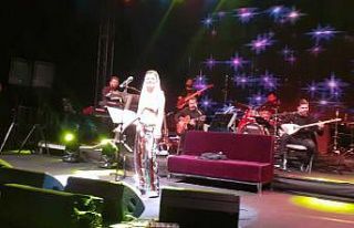 Yıldız Tilbe Ankaralı sevenleriyle buluştu