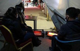 Yüksekova’da soğuklar etkisini gösterdi