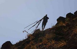 Yüksekova’da zorlu kış hazırlığı