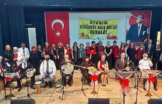 Zeytin için türküler söylediler