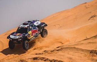 2022 Dakar Rallisi’nde sürücüleri zorlu ve tehlikeli...