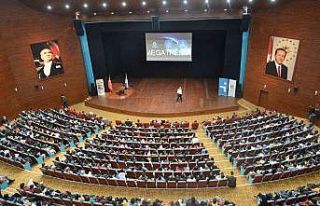 40 ayrı şirket temsilcisi, Uşak Üniversitesi’nde...