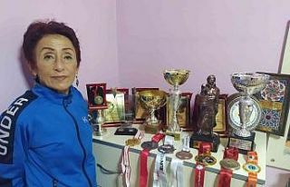 41 yıllık emekli öğretmen Nilgün Çelik, “Öğretmenlikten...