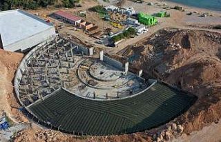 4 bin kişilik amfi tiyatro, ilk konserine ev sahipliği...