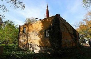 700 yıldır ayakta kalarak tarihe ışık tutuyor