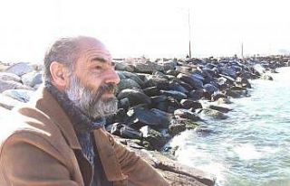 Acılara tutunup kendini şarkı sözlerine verdi