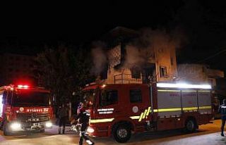 Adana’da bir kişi kirasını ödemediği evi kundakladı