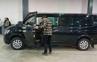 Adliye önünde başlayan silahlı kavga hastanede...