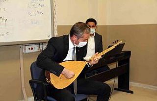 Ağrı Milli Eğitim Müdürü Kökrek, enstrüman...