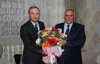 Ağrı’da emekli öğretmene vefa ziyareti