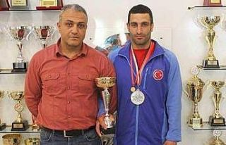 Ağrılı Ömer Çeçen Dünya Şampiyonasında