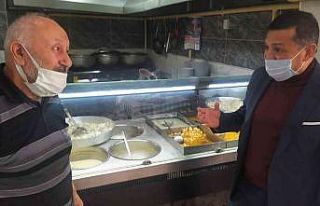 Ahmet Erbaş, askıda geleneğini 40 yıldır devam...