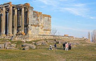 Aizanoi Antik Kenti’ni 2,5 ayda 9 bin 248 kişi...