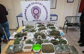 Akçadağ’da 6,5 kilo esrar ele geçirildi