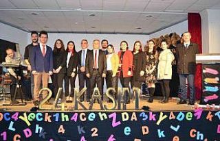 Alaçam’da Öğretmenler Günü kutlandı