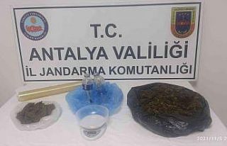 Alanya’da uyuşturucu operasyonu: 3 gözaltı