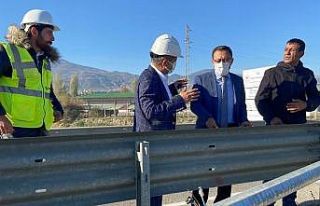 Alaşehir çevre yolu ışıklandırılıyor