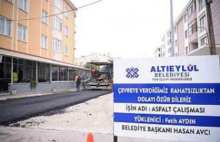 Altıeylül’de asfaltlama çalışmaları başladı