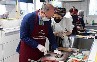 Anadolu Üniversitesi’nde ‘Kore Yemeği Atölyesi’