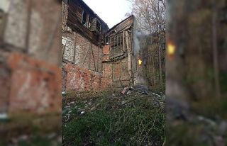 Ankara’da evde yangın çıktı, ev sahibi ile kiracı...
