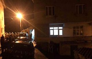 Annesine mesaj atan adamı öldürdü