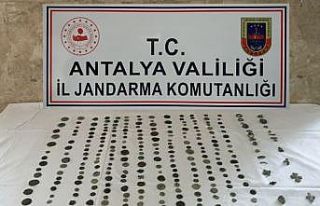 Antalya’da motosikletle tarihi eser kaçakçılığı...