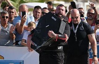 Antalya’da Strongman mücadelesi nefesleri kesti