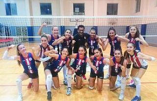 Antalyaspor Genç Kız Voleybol Takımından 3 maçta...