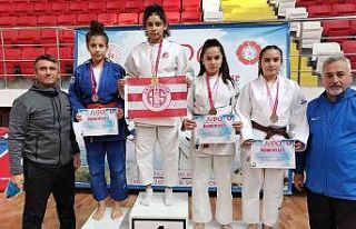 Antalyaspor Judo Takımı’ndan 5 madalya