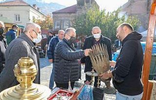 Antika pazarı yoğun ilgi gördü