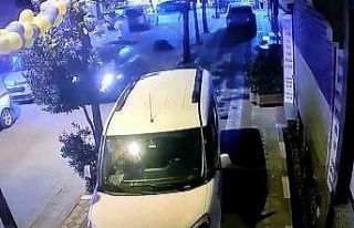 Aracın bagaj kısmı açıldı, tekstil ürünleri...