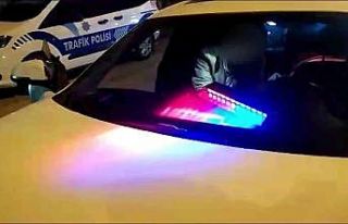 Araçlarına çakar taktılar cezayı yediler