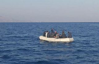 Aralarında çocukların da olduğu 21 göçmen kurtarıldı