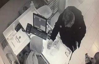 Arnavutköy’de kuruyemiş dükkanında tırnakçılık...