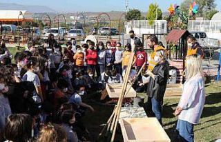 Ata tohumları, minik öğrencilerin ellerinden geleceğe...