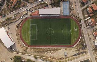 Atatürk stadının açılış maçında kazanan Sındırgı...