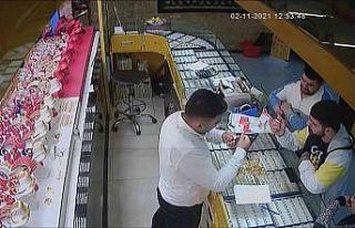 Aydınlı yaşlı çifti kandırıp 500 bin TL dolandırdılar