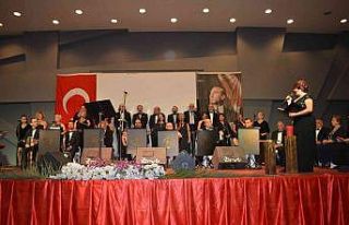 Ayvalık’ta Mesut Duran’dan müzik şöleni
