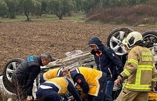 Ayvalık’ta trafik kazası ucuz atlatıldı: 2 yaralı