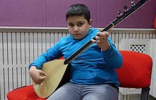 Bağlamaya gönül veren aile
