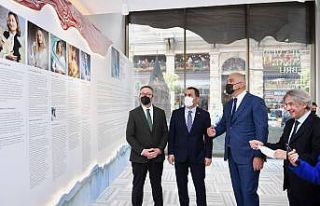 Bakan Ersoy Beyoğlu Belediyesi İstiklal Sanat Galerisi’ni...