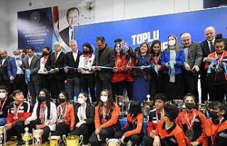 Bakan Kasapoğlu 9 spor tesisinin açılışını...