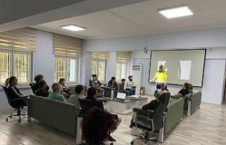 Bakımevi personeline trafik eğitimi