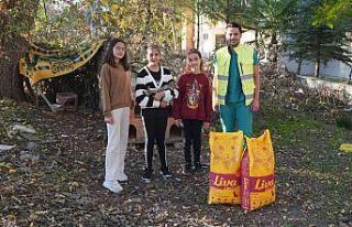 Balıkesir Büyükşehir, hayvansever çocukların...