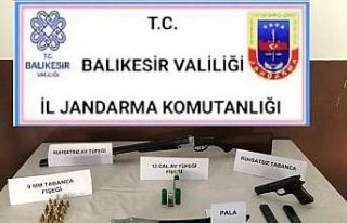 Balıkesir’de jandarmadan 24 şahsa ’Huzur’...