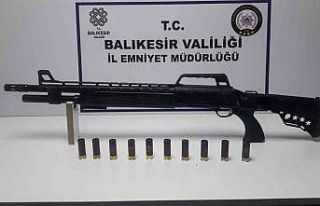 Balıkesir’de polisten 13 kişiye gözaltı