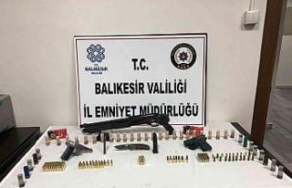 Balıkesir’de silah ticareti yapan 35 şahsa gözaltı