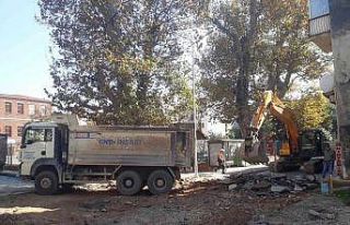 Balıkpazarı yolları yenileniyor